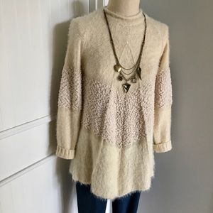 🔴Eyelash and Boucle Sweater